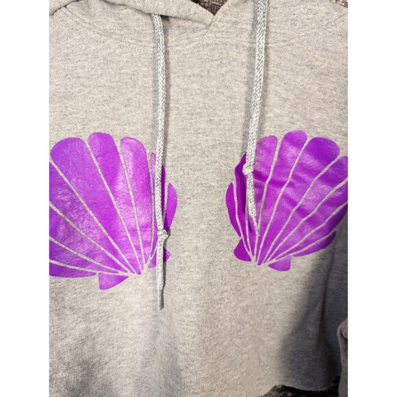 Gildan Mermaid Seashell Bra Gray Cropped Hoodie Size S - Picture 4 of 7